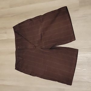 Vintage GAP men's brown plaid shorts. Size 33